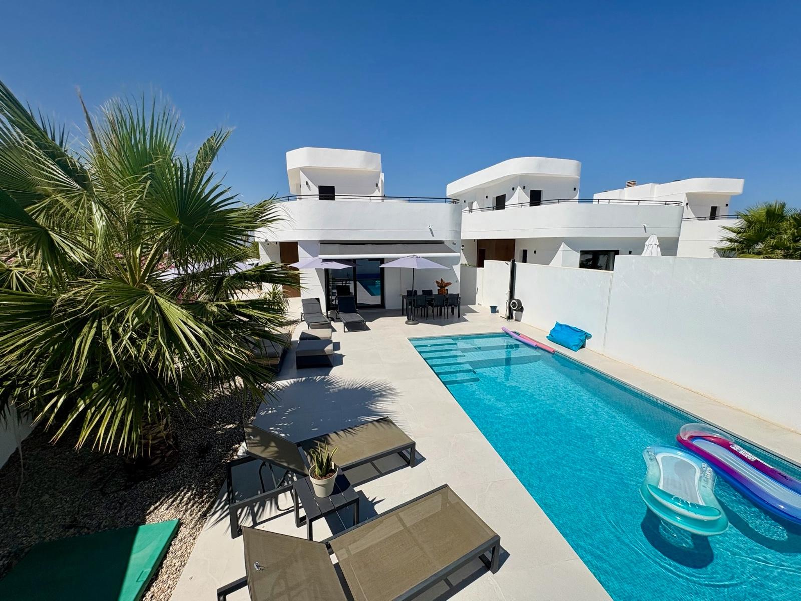 Villa en Venta en Rojales