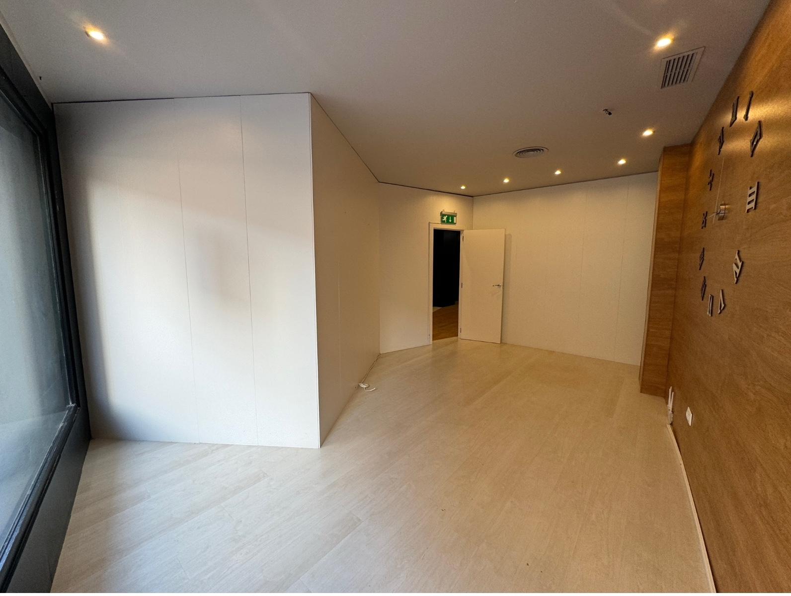 Premise for Sale in Guardamar del Segura