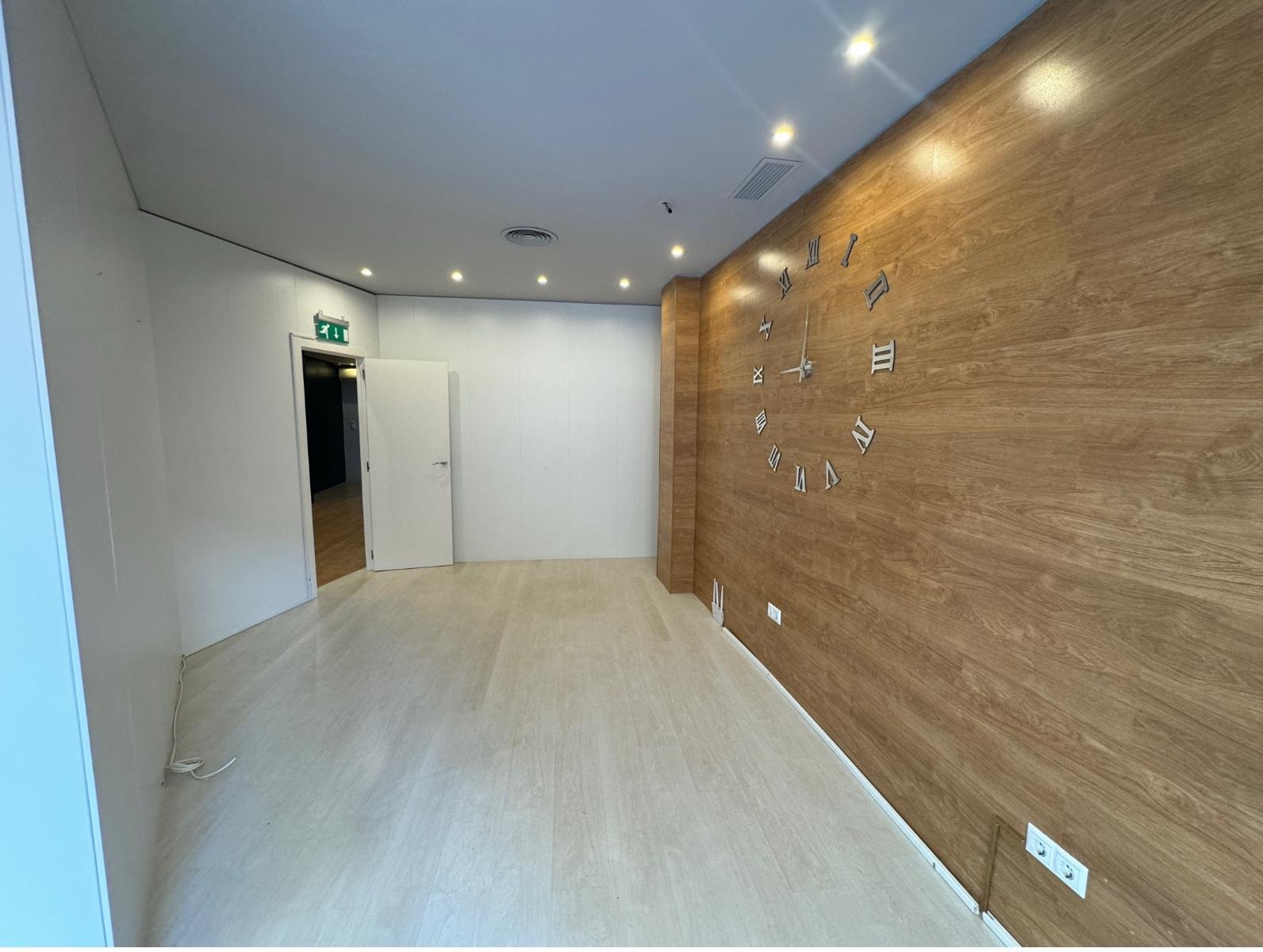 Premise for Sale in Guardamar del Segura