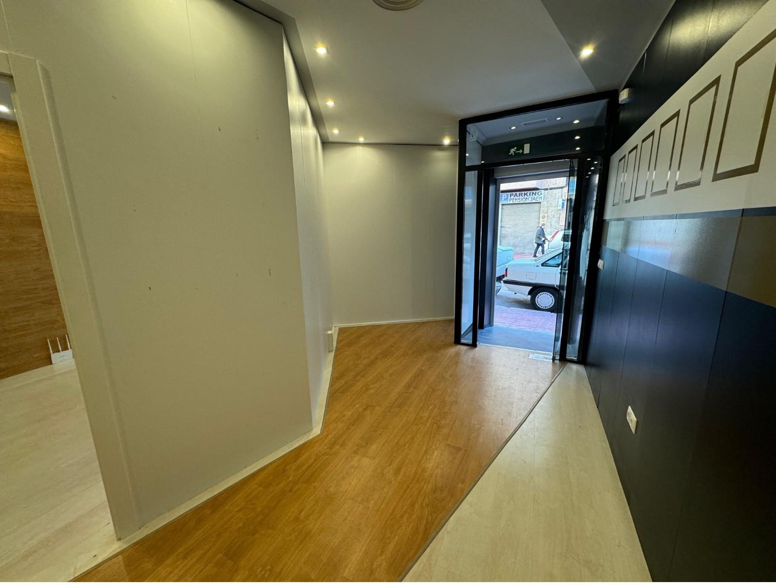 Premise for Sale in Guardamar del Segura