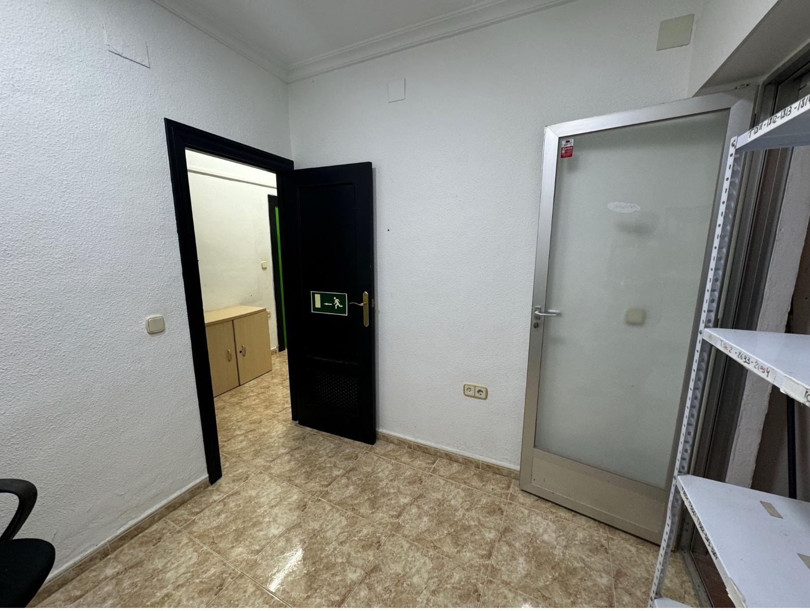 Premise for Sale in Guardamar del Segura