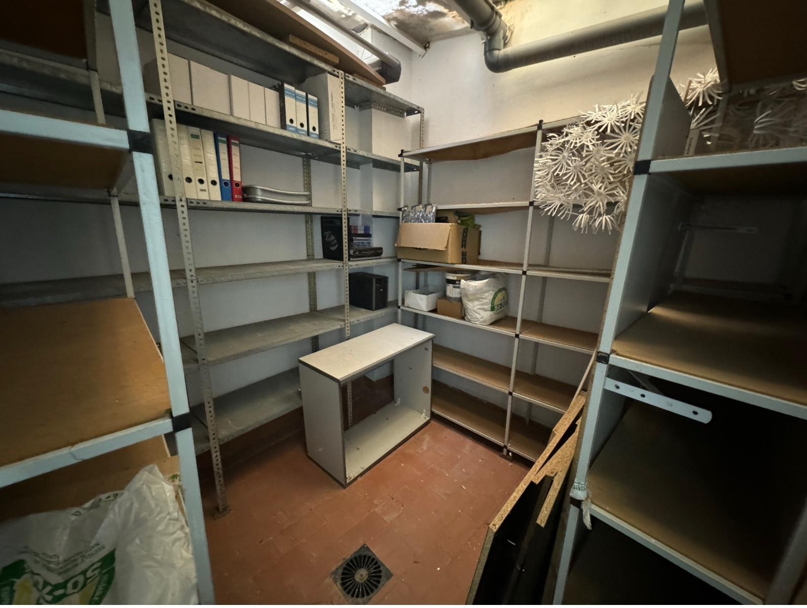 Premise for Sale in Guardamar del Segura