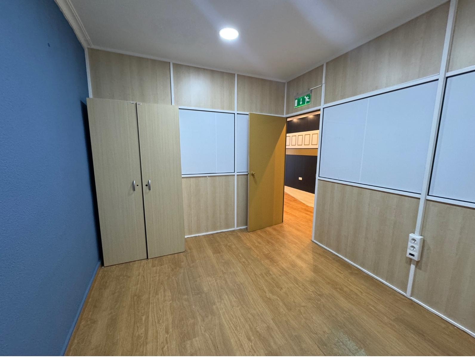 Premise for Sale in Guardamar del Segura