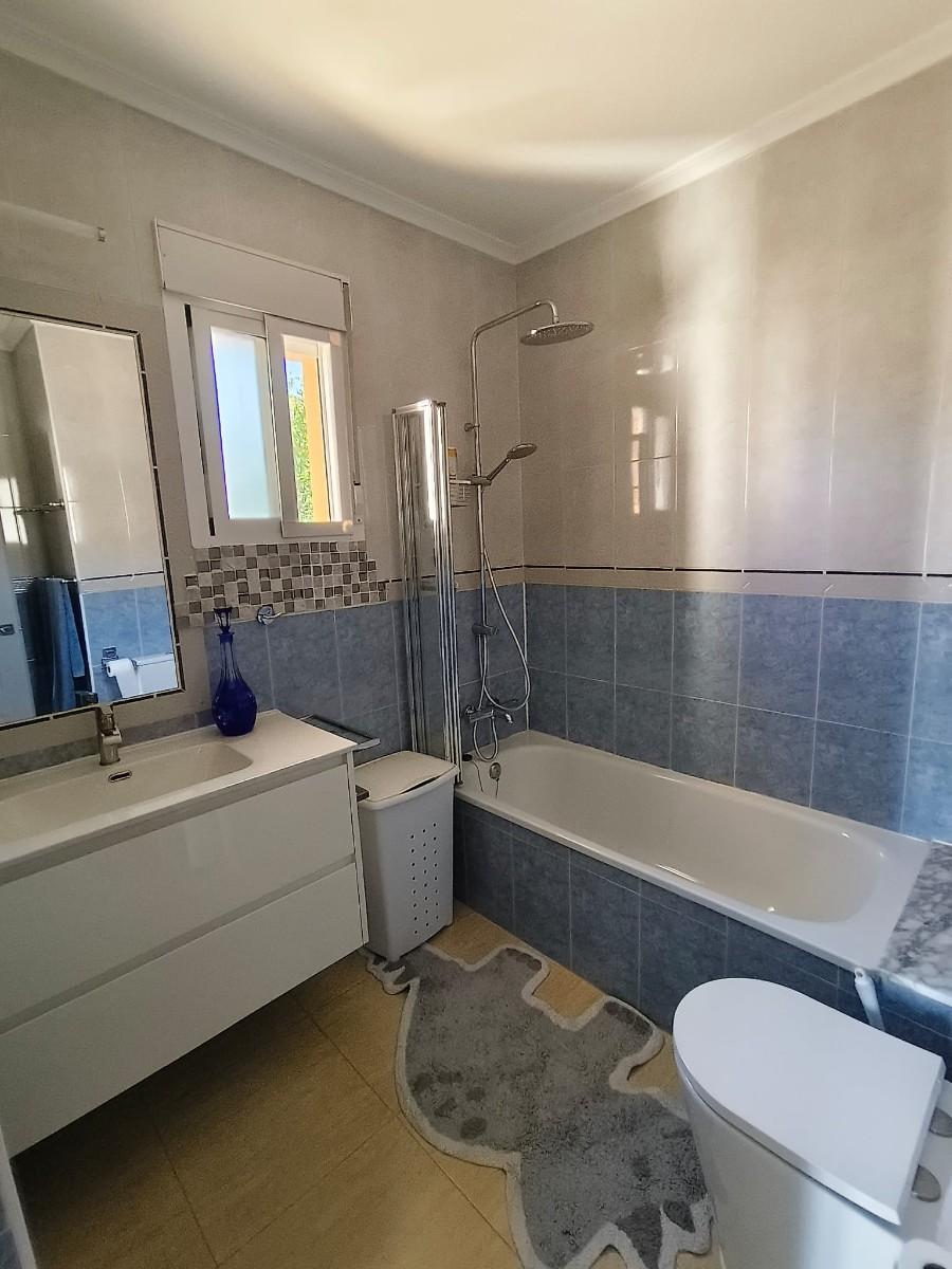 Villa for Sale in Guardamar del Segura