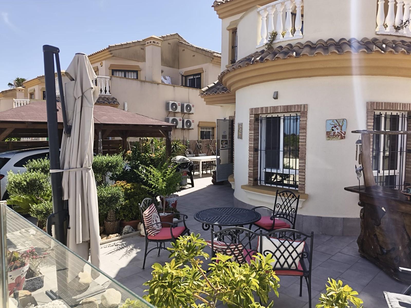 Villa for Sale in Guardamar del Segura