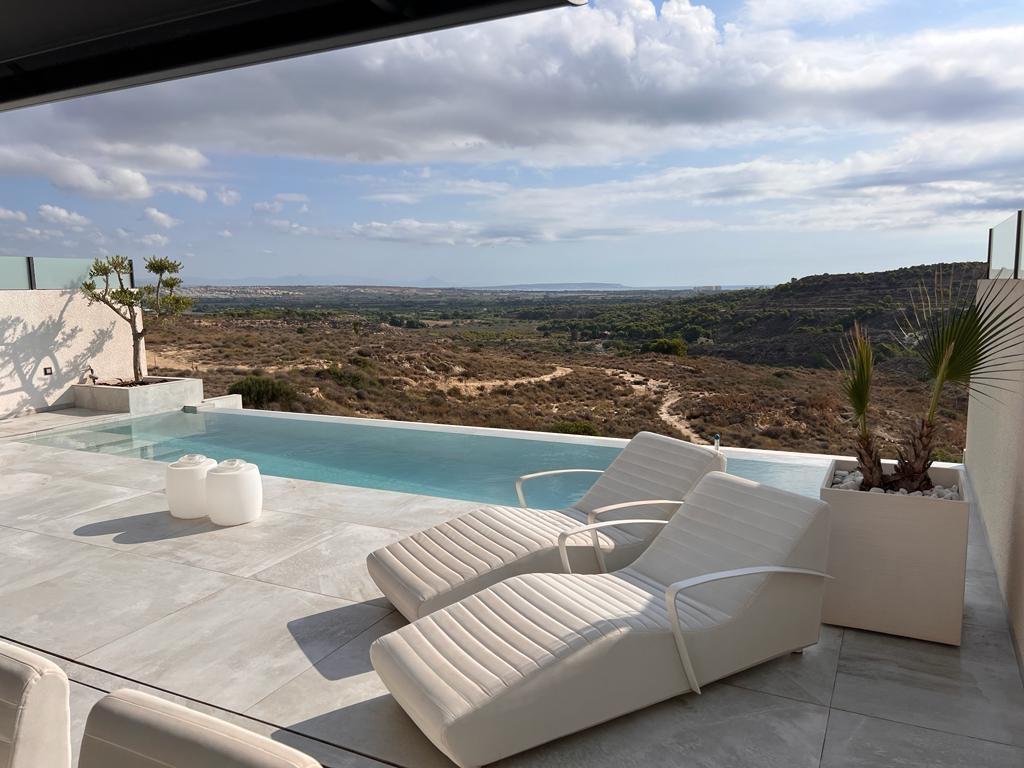 Villa en Venta en Rojales