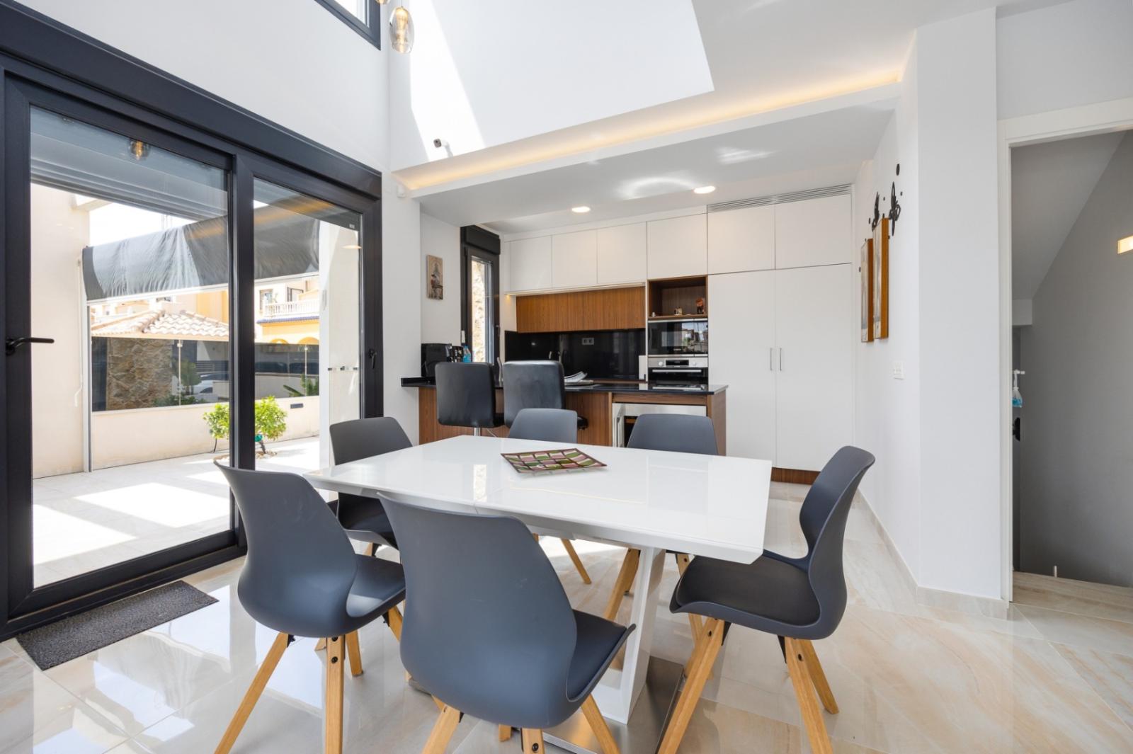 Villa en Venta en Orihuela
