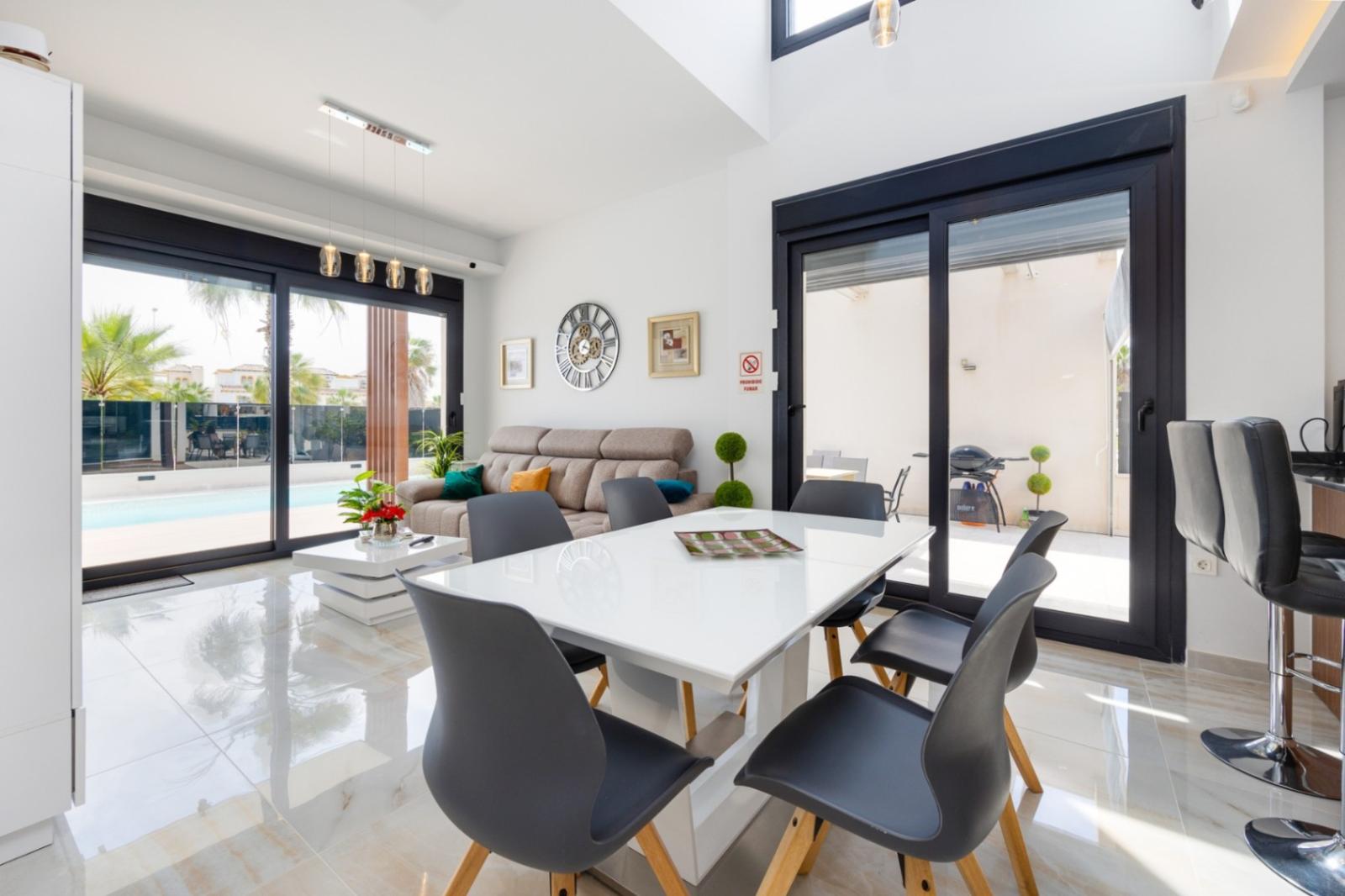 Villa en Venta en Orihuela