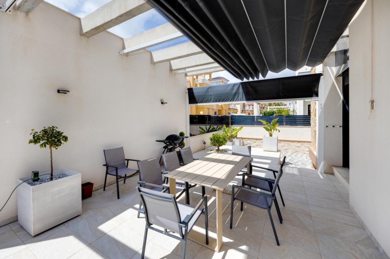 Villa en Venta en Orihuela