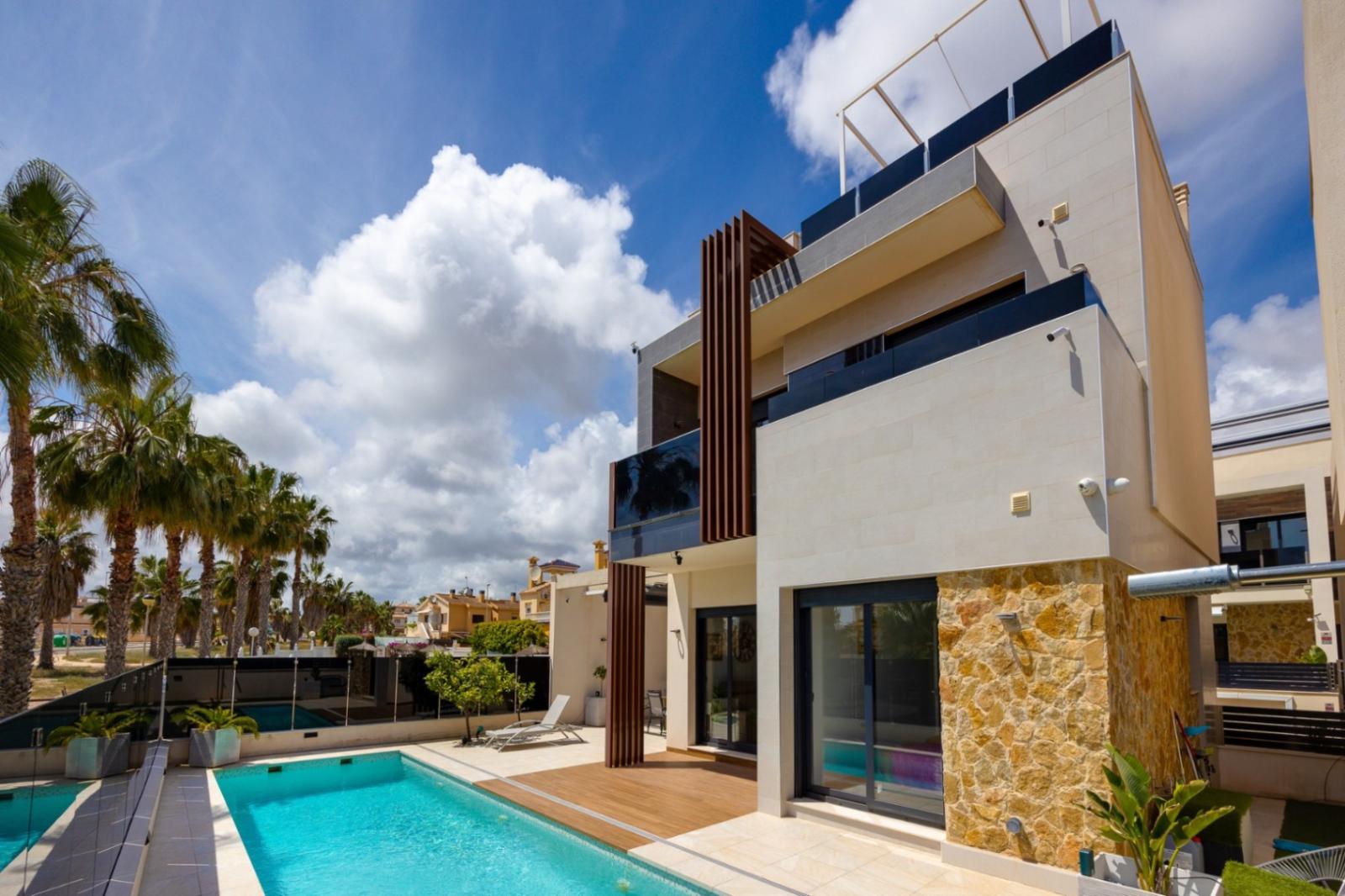 Villa en Venta en Orihuela