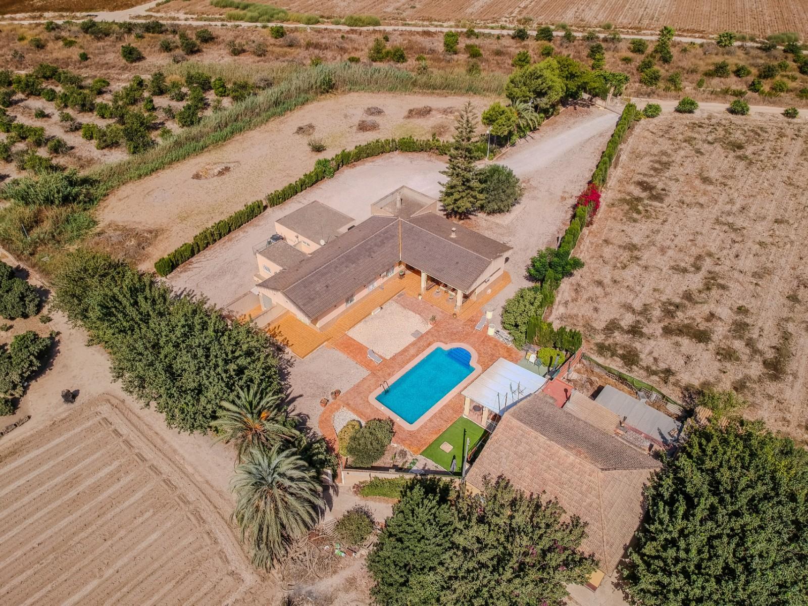 Finca en Venta en Almoradí