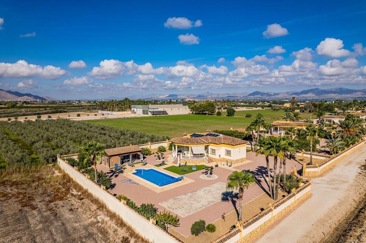 Villa en Venta en Catral