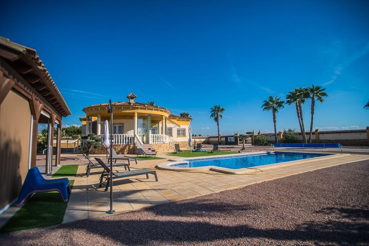 Villa en Venta en Catral