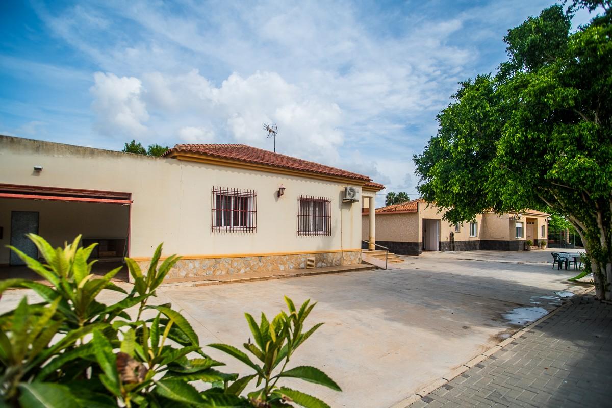 Villa en Venta en Orihuela