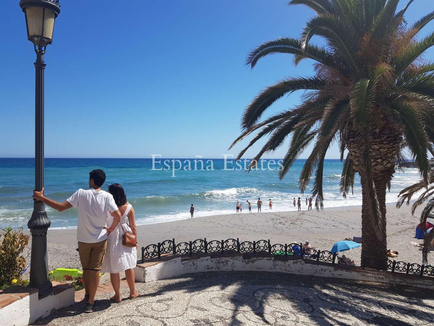 Adosado en Venta en Nerja