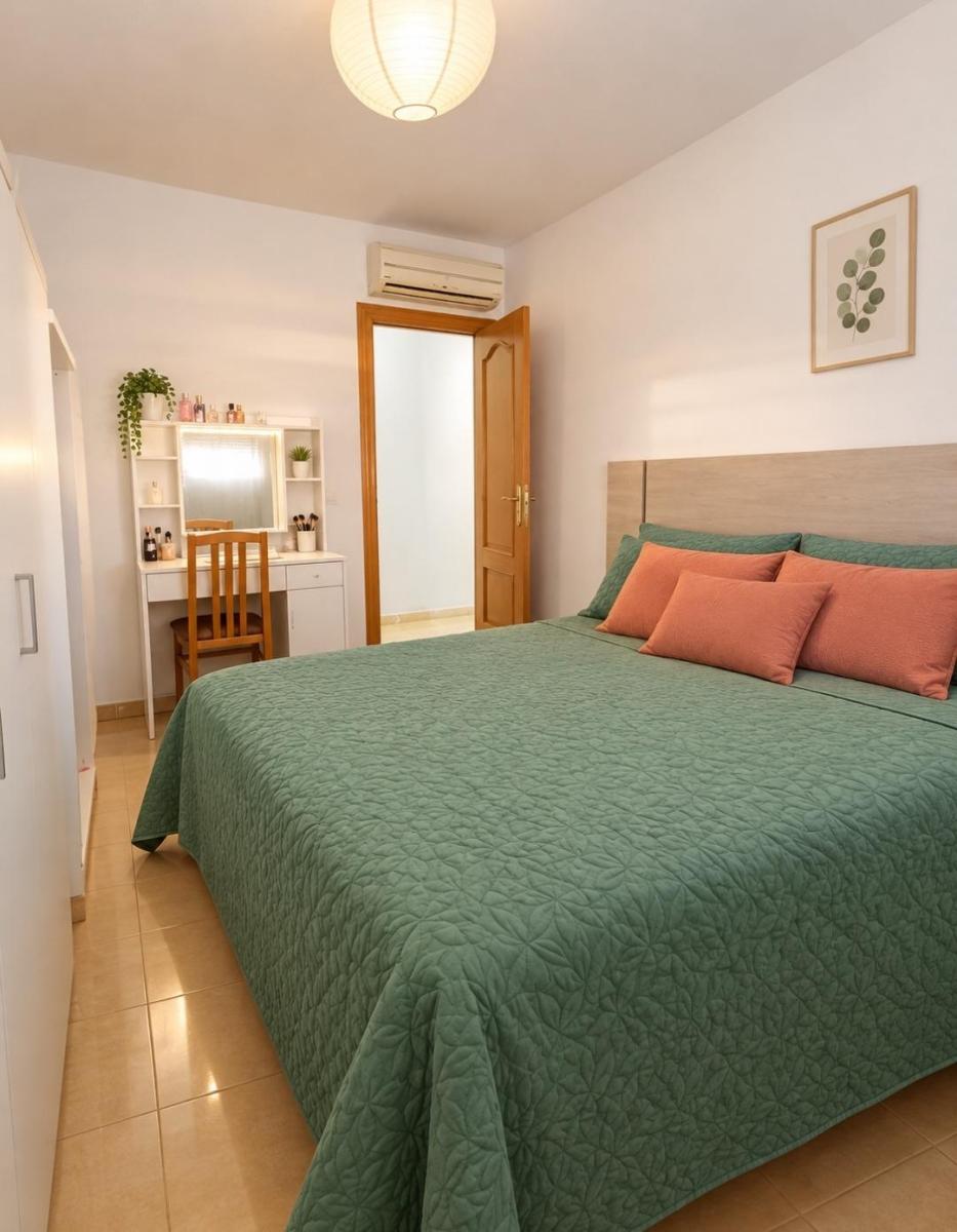 Flat for Rent in Roquetas de Mar