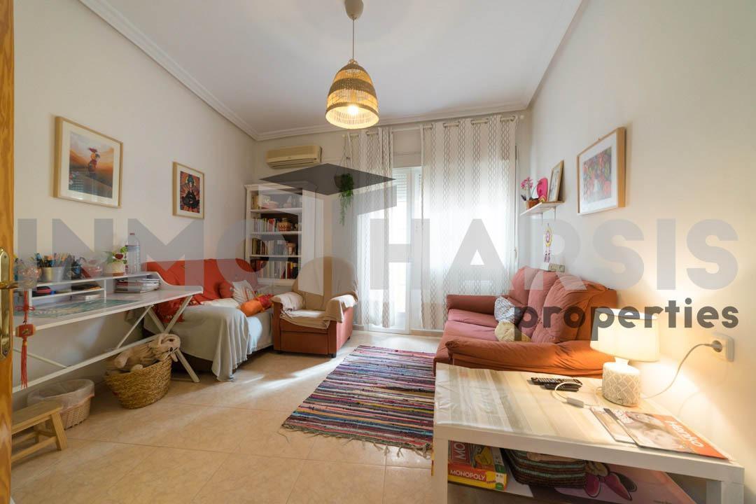 Chalet for Sale in Almería