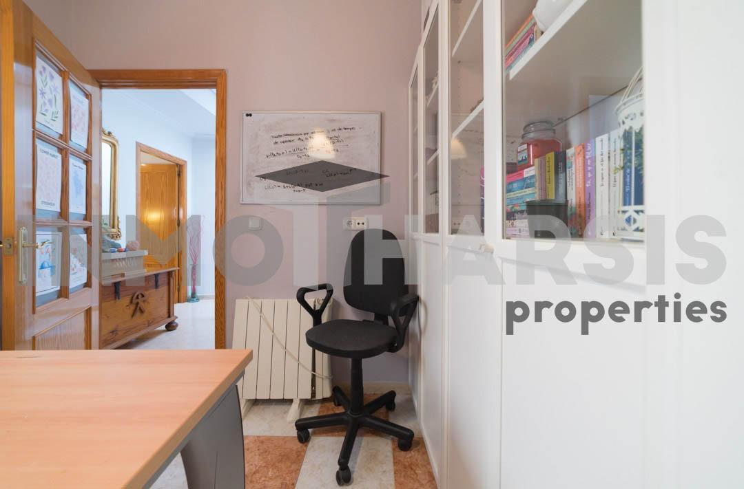 Chalet for Sale in Almería
