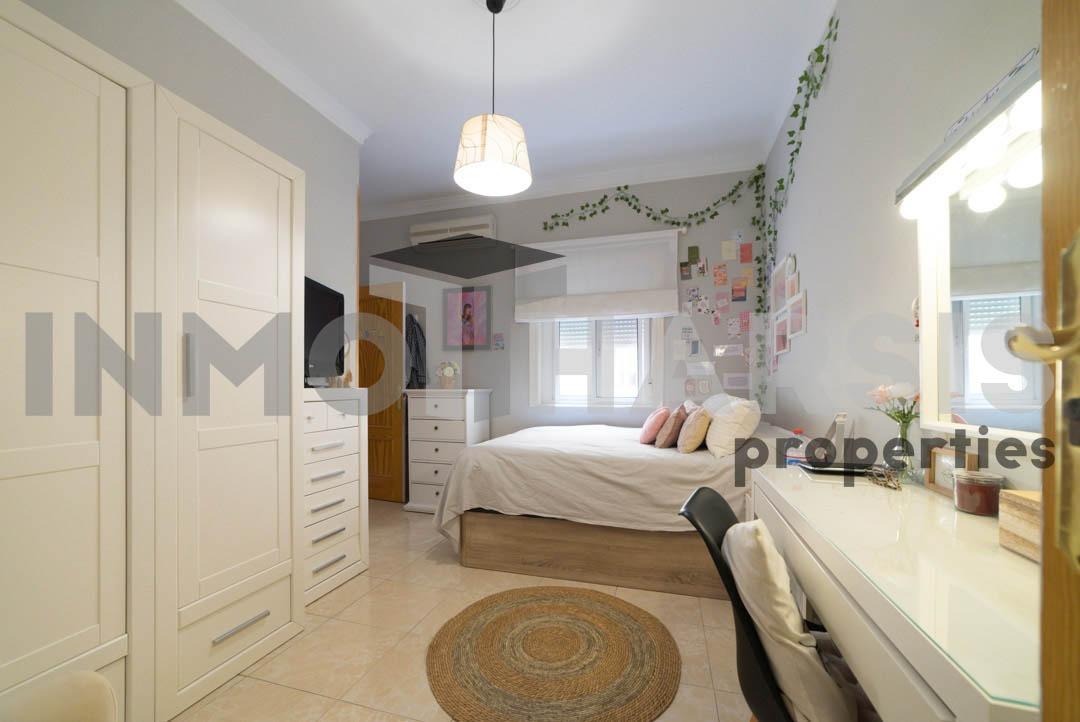 Chalet for Sale in Almería