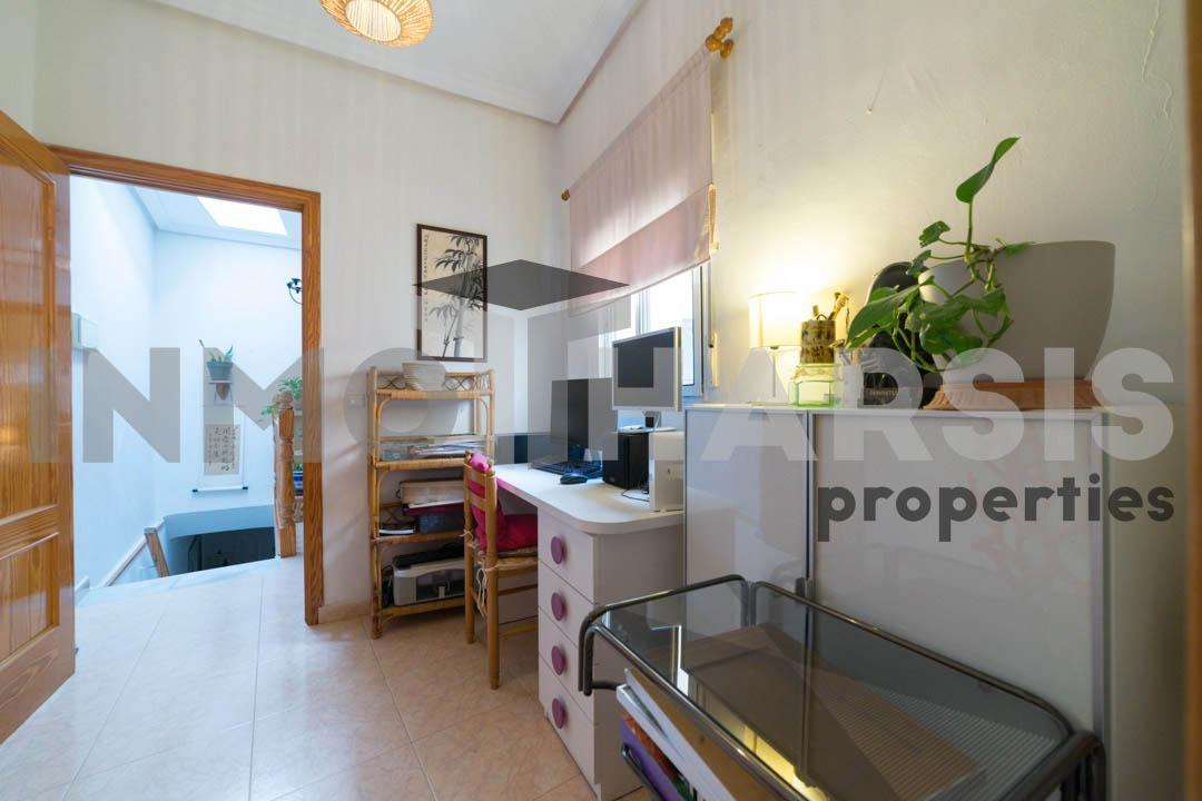 Chalet for Sale in Almería