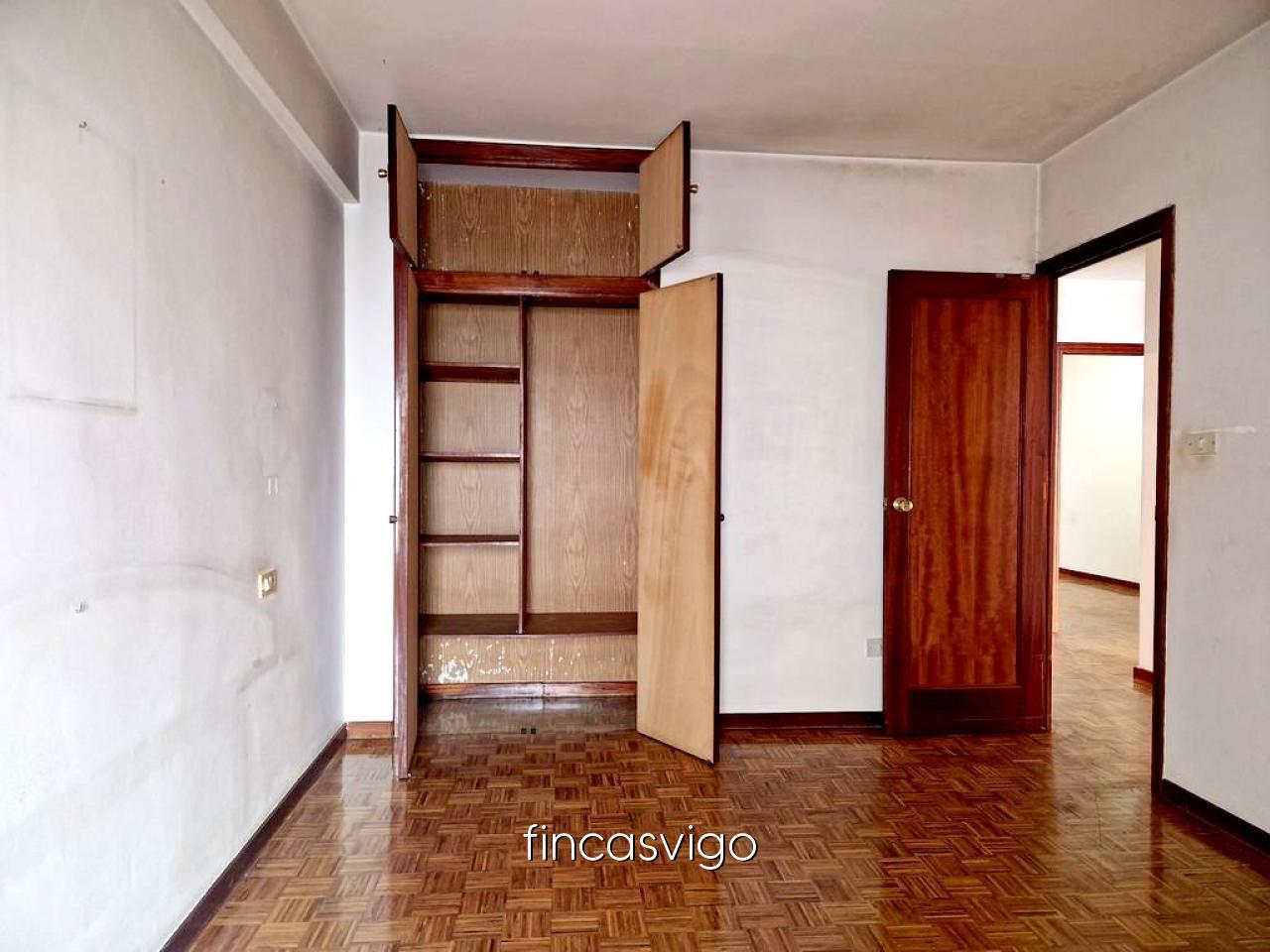 Flat for Sale in Vigo