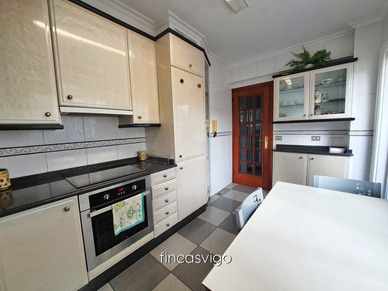 Flat for Sale in Vigo