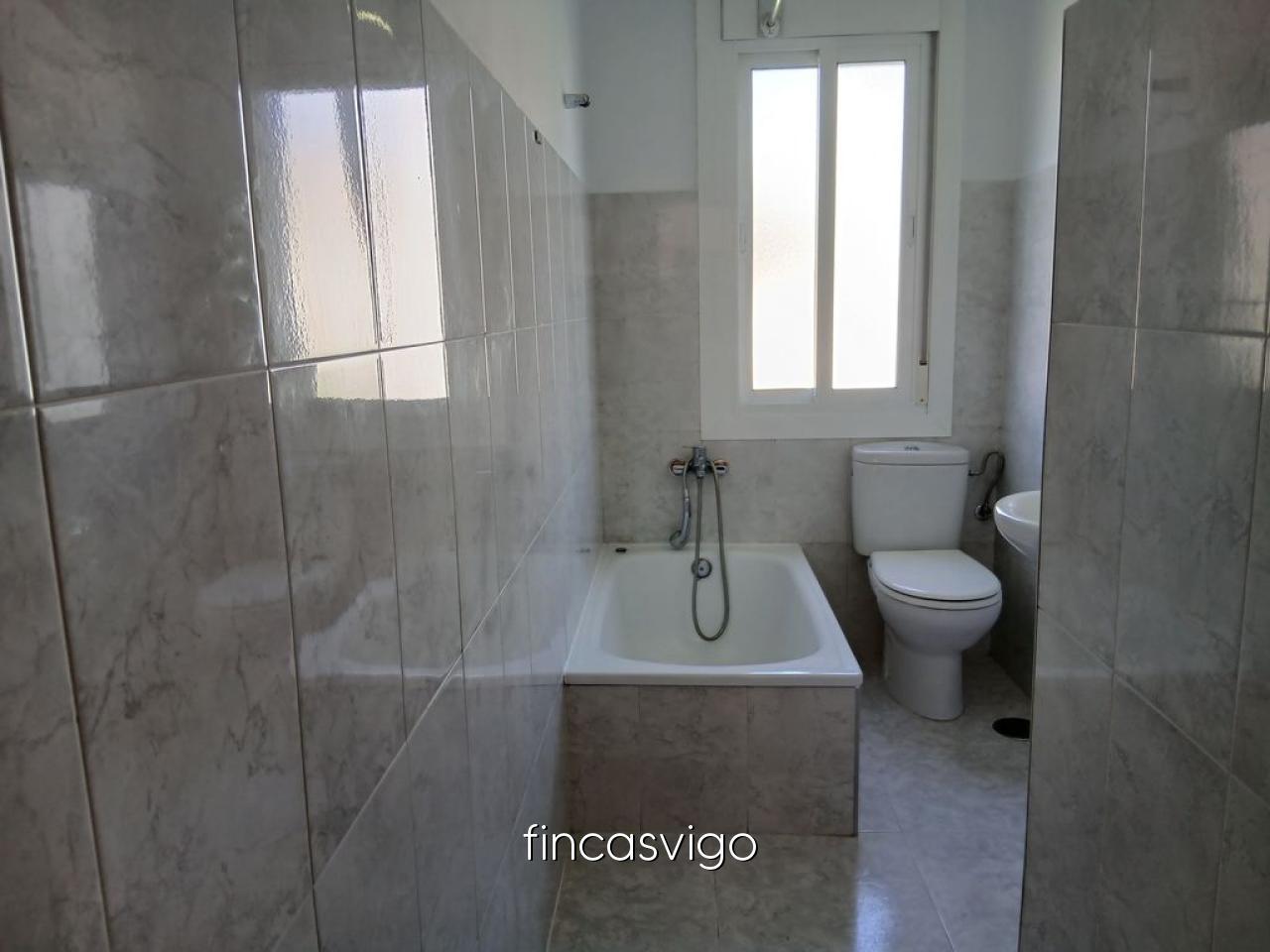 Flat for Sale in Vigo