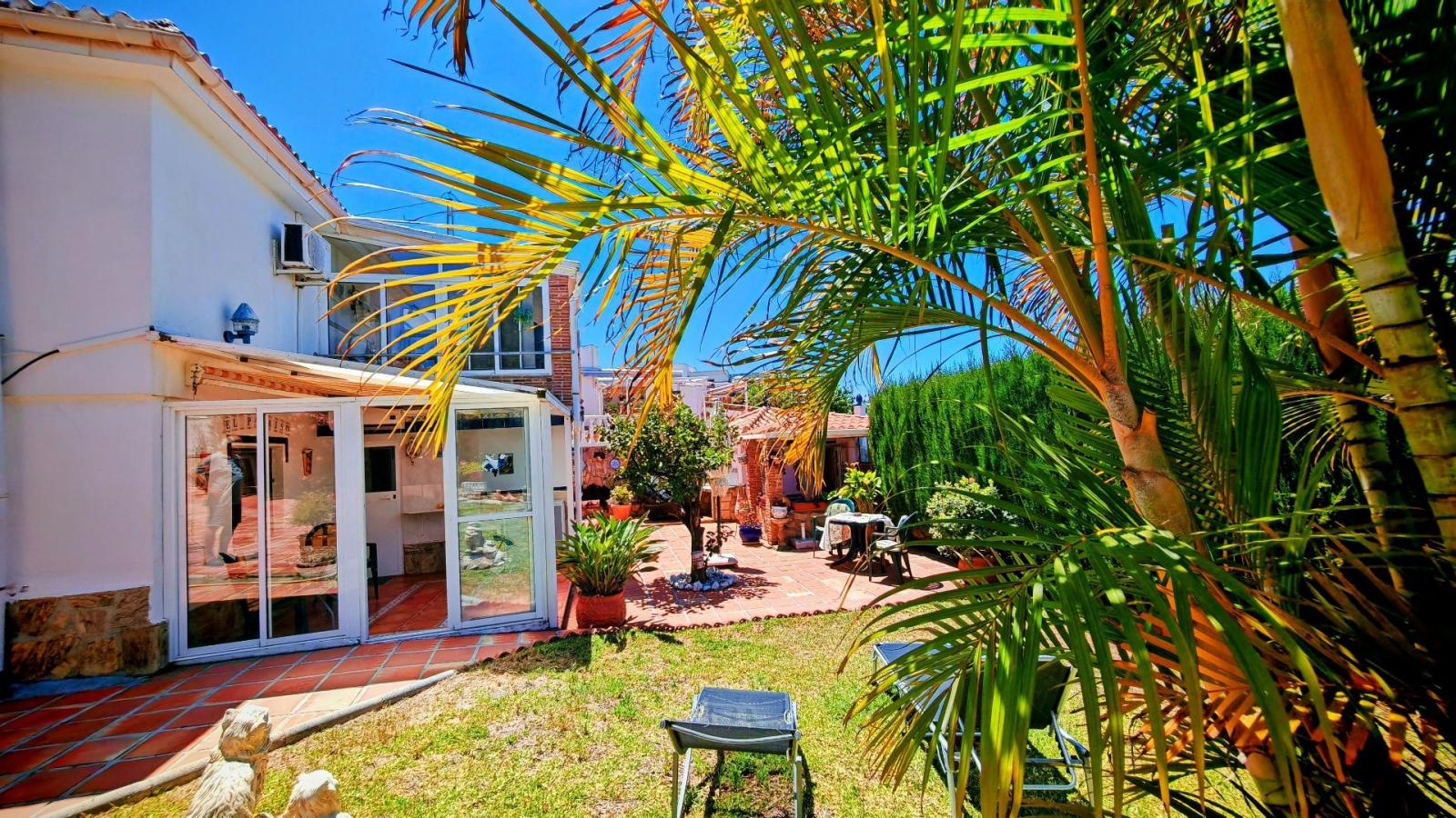 Chalet en Venta en Torrox