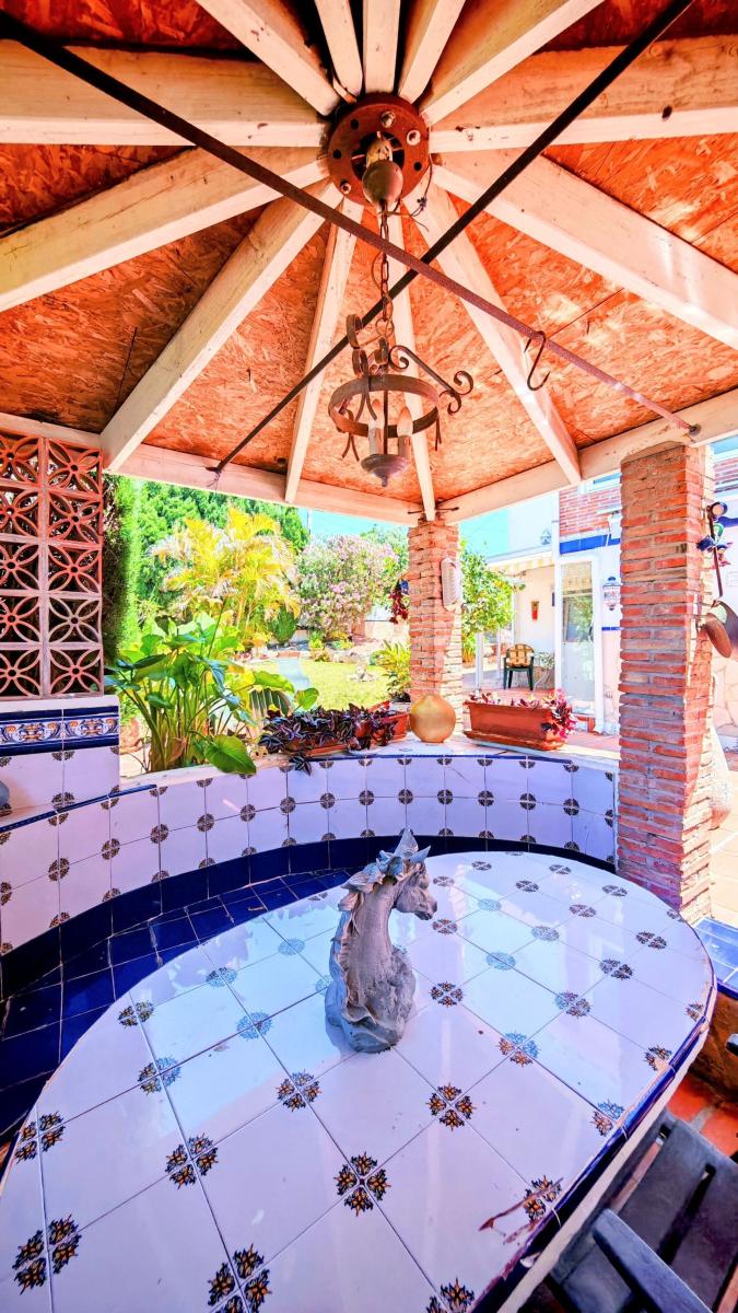 Chalet en Venta en Torrox