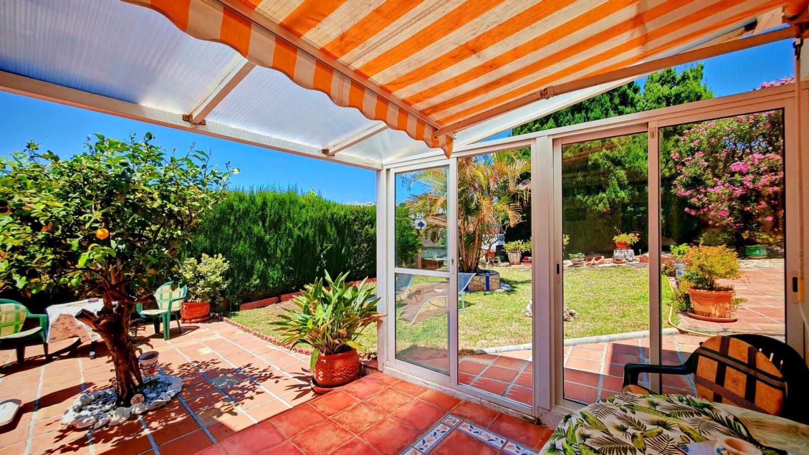 Chalet en Venta en Torrox