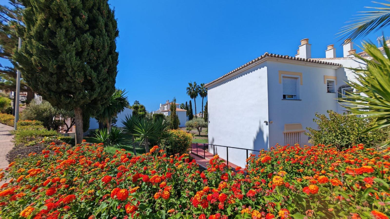 Flat for Sale in Torrox
