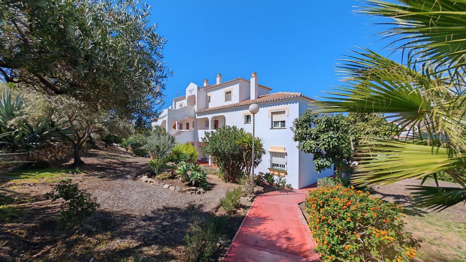 Flat for Sale in Torrox