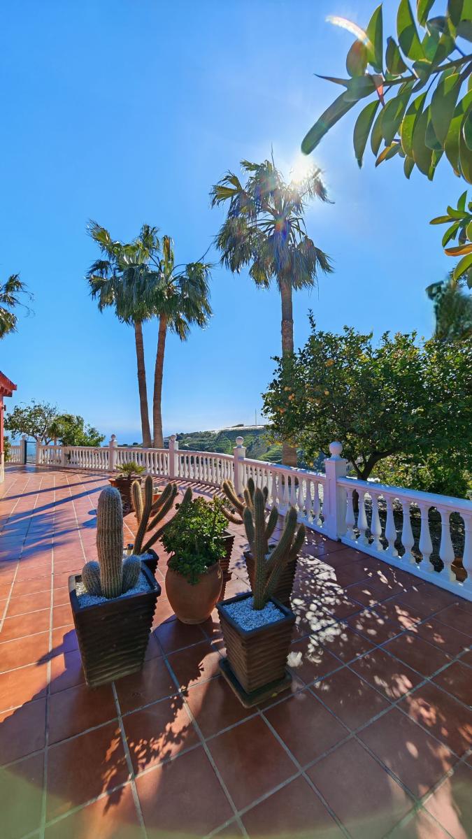 Chalet en Venta en Torrox