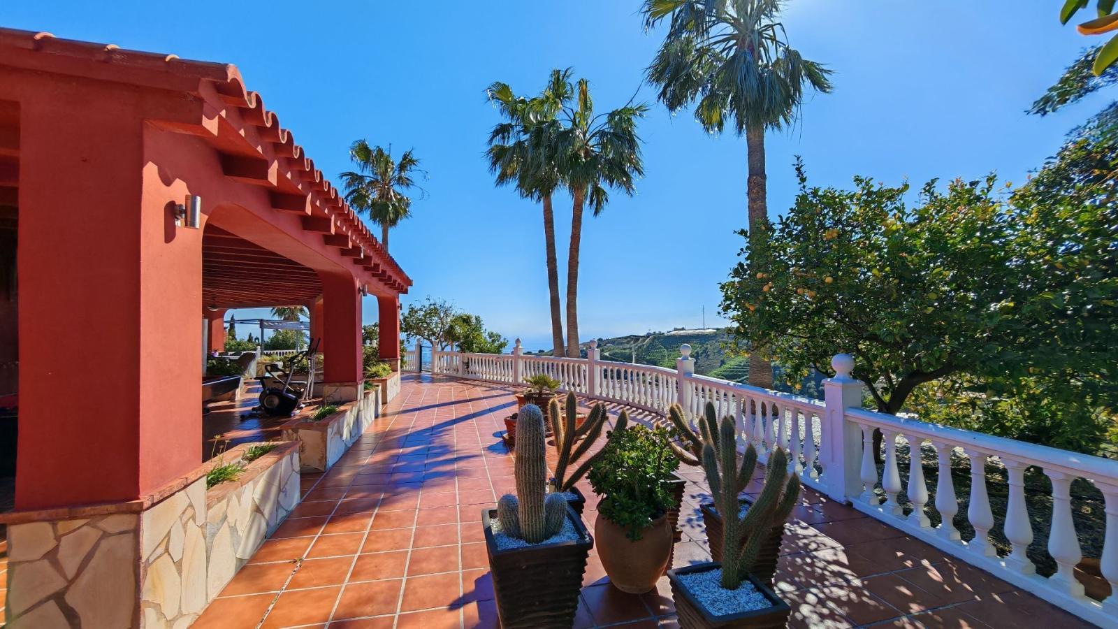 Chalet en Venta en Torrox