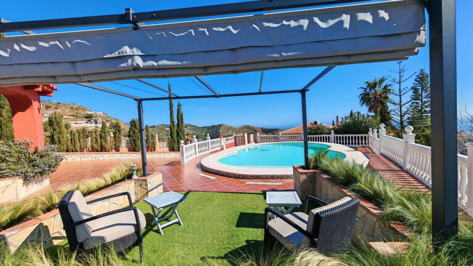 Chalet en Venta en Torrox