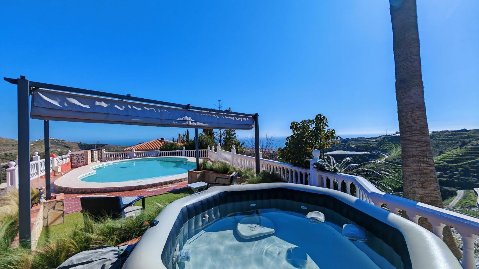 Chalet en Venta en Torrox