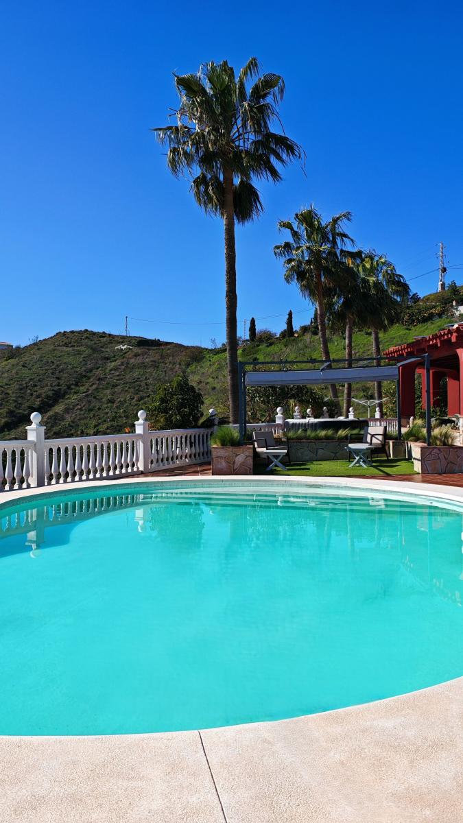 Chalet en Venta en Torrox