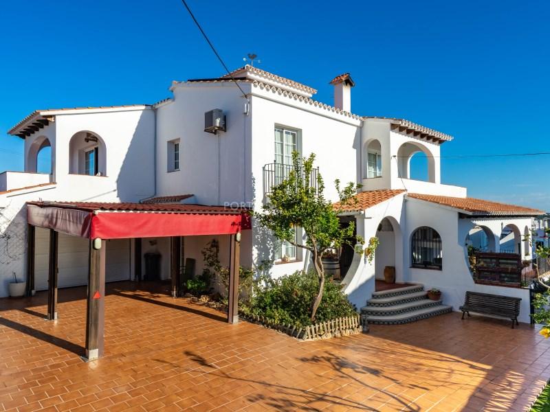 Chalet for Sale in Es Castell