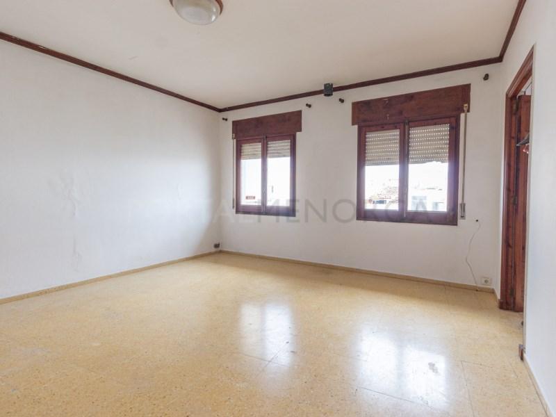 Flat for Sale in Mahón