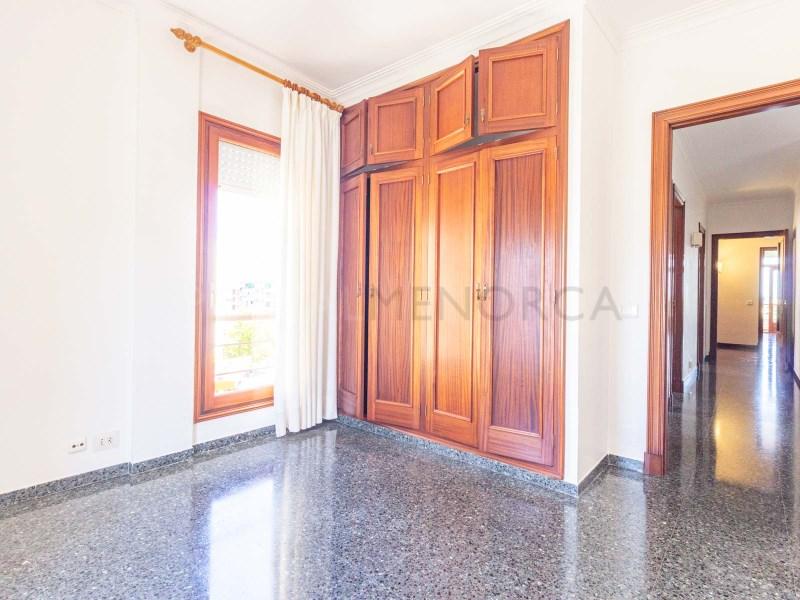 Flat for Sale in Mahón