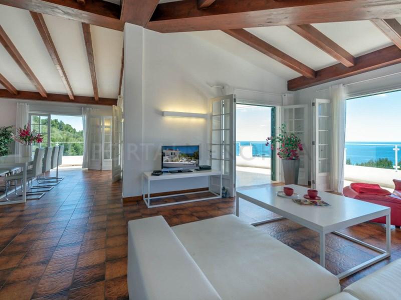 Chalet for Sale in Es Migjorn Gran