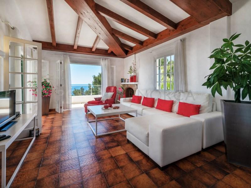 Chalet for Sale in Es Migjorn Gran