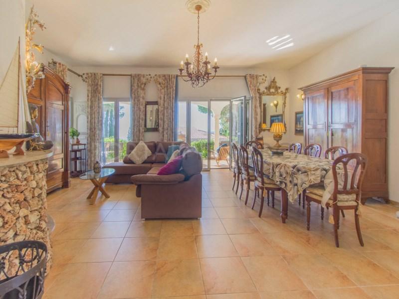 Chalet for Sale in Sant Lluís
