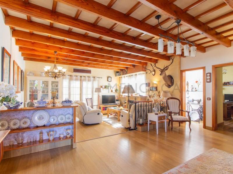 Chalet for Sale in Sant Lluís