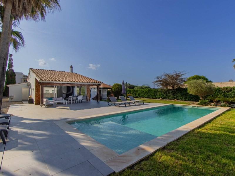 Chalet for Sale in Sant Lluís