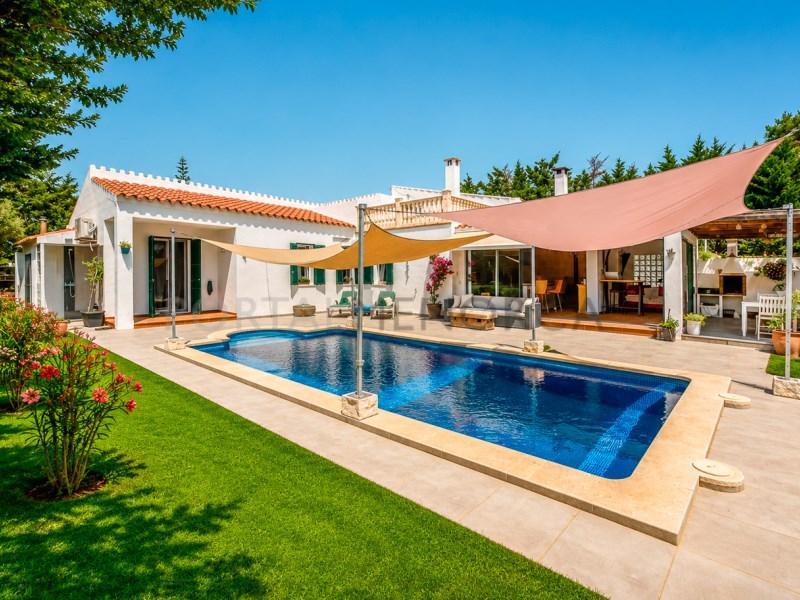 Chalet for Sale in Sant Lluís