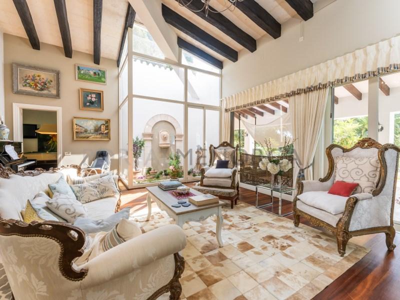 Chalet for Sale in Mahón