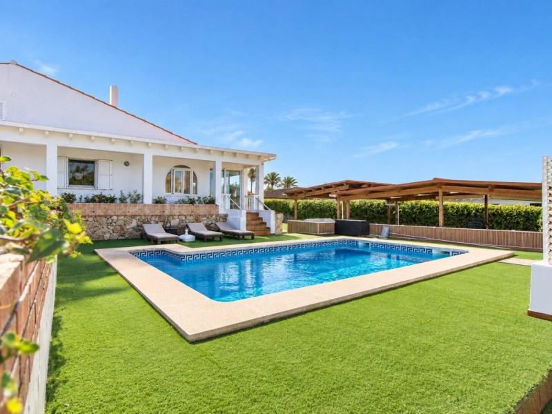 Chalet for Sale in Mahón