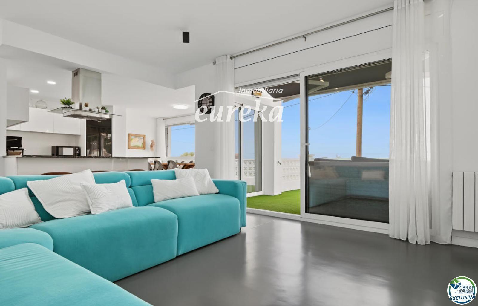 Chalet for Sale in Roses