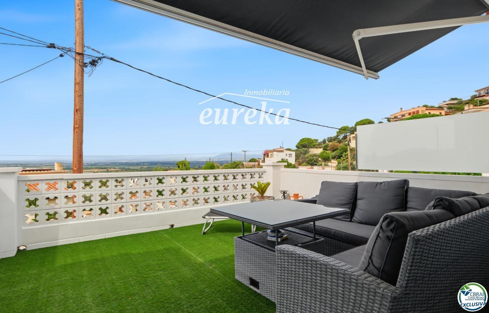 Chalet for Sale in Roses
